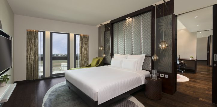 1544-superior-suite-bed-room-opt1-2