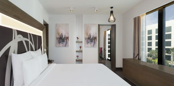 483-suite-bedroom-opt1-2