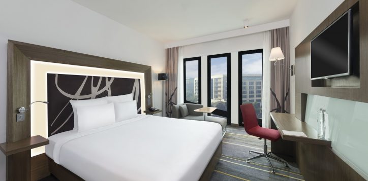king-room-world-mark-view-2