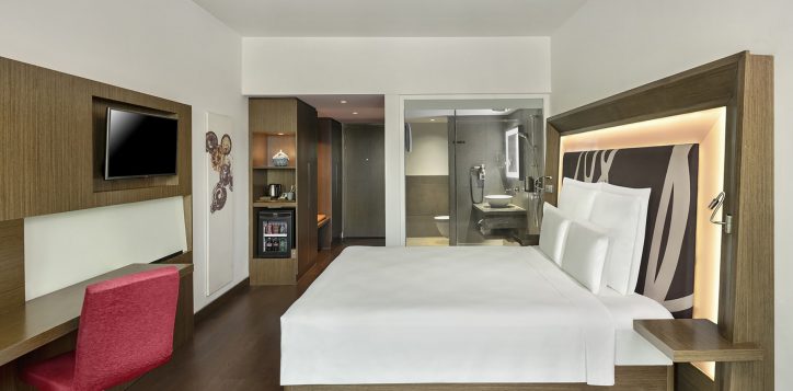 standard-room_novotel-2