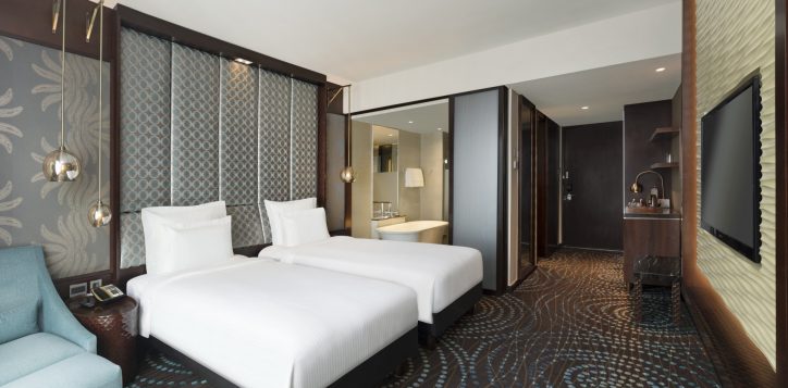 1457-twin-room-looking-in-2-2